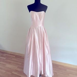 Dress for prom, homecoming, or wedding guest.